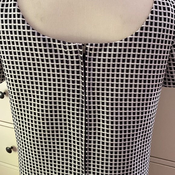 Vintage ‘60s Double Knit Fabric Mini Dress - Picture 3 of 13